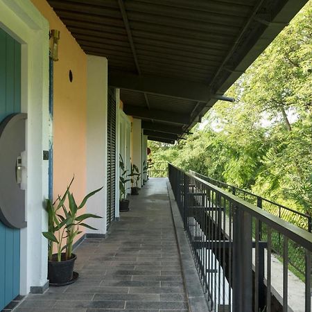 East India House Hotell Gorai Eksteriør bilde