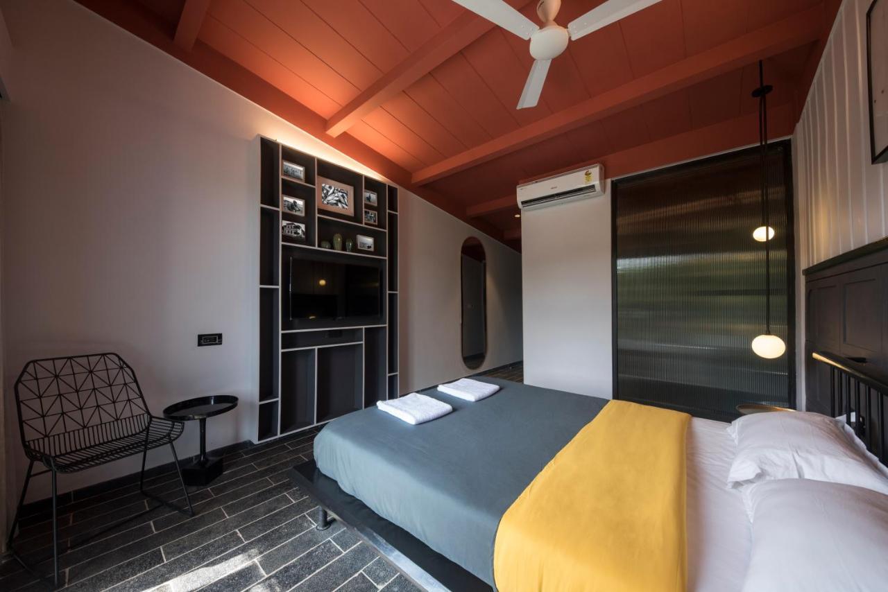 East India House Hotell Gorai Eksteriør bilde